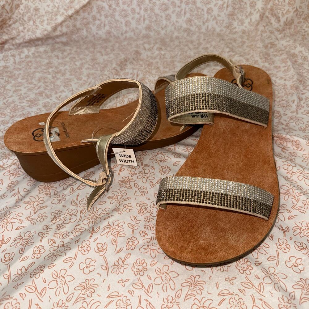 Daisy Fuentes Rhinestone Sandals